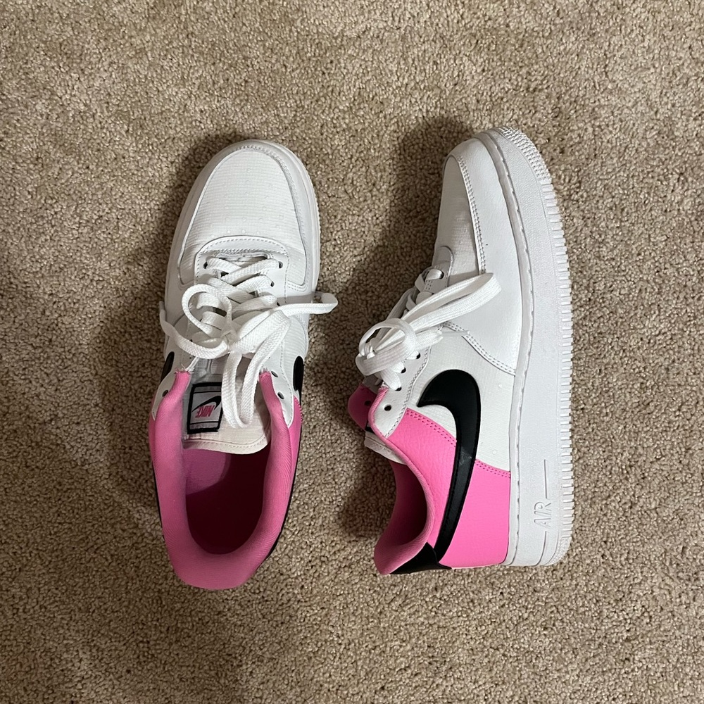 Nike Air sneakers!!